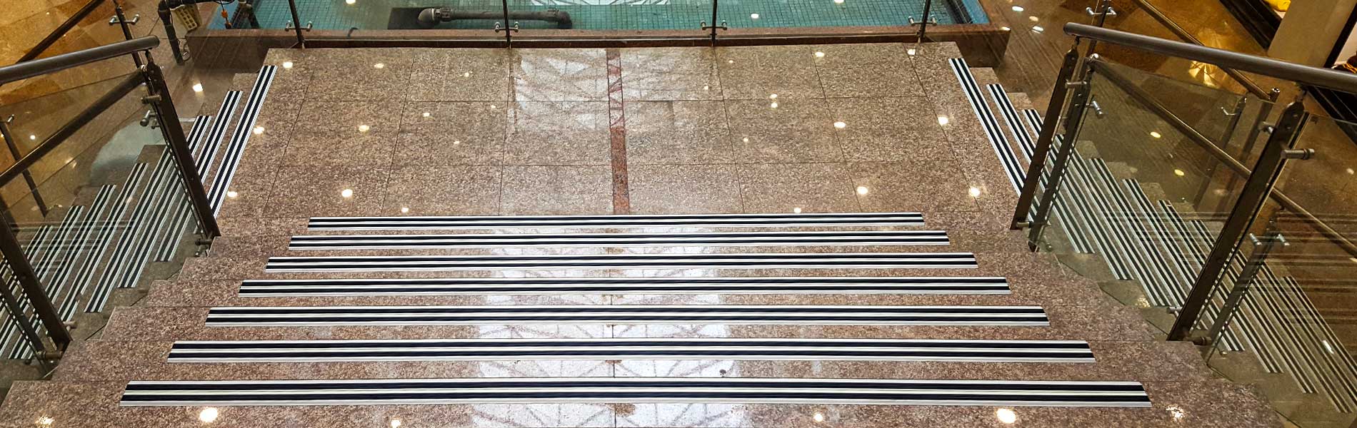 ترمز پله و محصولات ضد لغزش